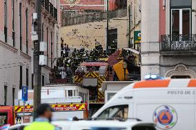 Lisbon Gloria Funicular Derailment Kills 15, Injures 18
