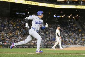 Baseball: Dodgers vs. Pirates