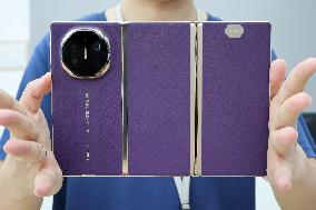 World's Second Commercial Triple Fold Smartphone Huawei Mate XTs