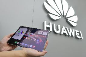World's Second Commercial Triple Fold Smartphone Huawei Mate XTs