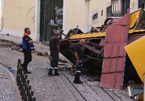 Lisbon Gloria Funicular Derailment Kills 15, Injures 18