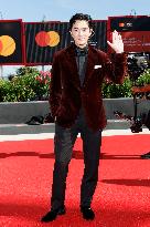 Venice - Red carpet film  "Nuhai" (Girl) MP