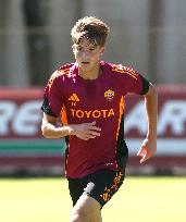 CALCIO - Amichevole - AS Roma vs Roma City