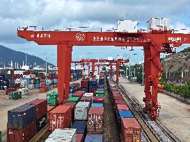 International Freight Train in Lianyungang