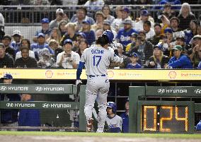 Baseball: Dodgers vs. Pirates