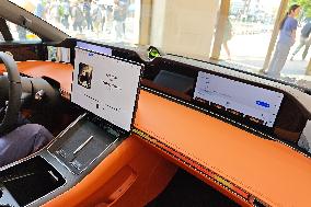 Huawei HIMA's First Station Wagon STELATO S9T