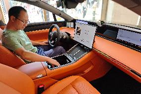 Huawei HIMA's First Station Wagon STELATO S9T