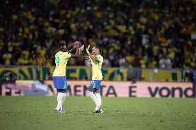 FIFA World Cup South American Qualifiers - Brazil v Chile
