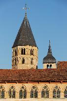 Illustration - Cluny