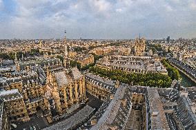 Illustration - Sainte Chapelle - Paris