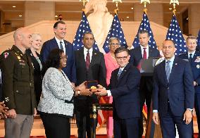 Speaker Johnson Presents Congressional Gold Medal honoring “Harlem Hellfighters of WW1
