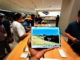 Huawei Mate XTs Smartphone