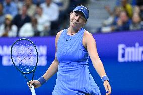 US Open - Amanda Anisimova And Naomi Osaka Semi Final