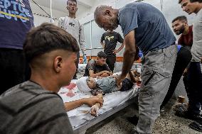 Israeli Aircraft Struck A Tent Killing Two Children - Gaza