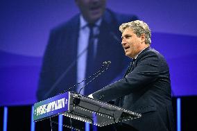 Les Republicains meeting near Paris FA