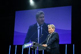 Les Republicains meeting near Paris FA