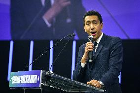 Les Republicains meeting near Paris FA