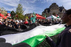 Jean-Luc Melenchon Speaks At Annual Flea Market - Lille