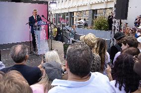 Jean-Luc Melenchon Speaks At Annual Flea Market - Lille