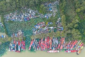 Prohibition and Withdrawal of Fishing in The Waters of Hongze Lake