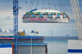 The Reactor Building of Unit 4 of Haiyang Nuclear Power Plant Capped