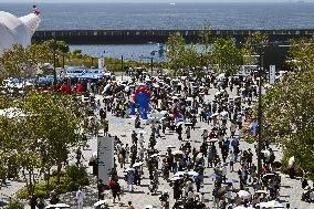 Osaka expo visitors hit 200,000