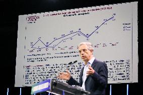 Les Republicains meeting in Paris FA