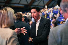 Les Republicains meeting in Paris FA