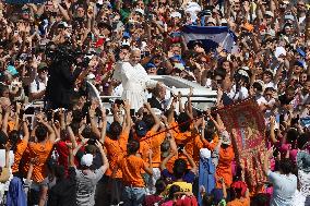 Pope Leo XIV Leads Canonization Of Pier Giorgio Frassati And Carlo Acutis - Vatican City