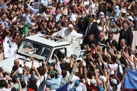 Pope Leo XIV Leads Canonization Of Pier Giorgio Frassati And Carlo Acutis - Vatican City