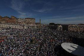 Pope Leo XIV Leads Canonization Of Pier Giorgio Frassati And Carlo Acutis - Vatican City