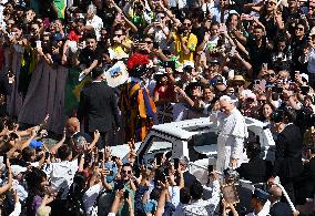 Pope Leo XIV Leads Canonization Of Pier Giorgio Frassati And Carlo Acutis - Vatican City