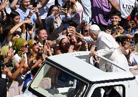 Pope Leo XIV Leads Canonization Of Pier Giorgio Frassati And Carlo Acutis - Vatican City