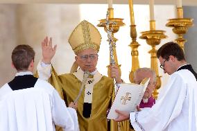 Pope Leo XIV Leads Canonization Of Pier Giorgio Frassati And Carlo Acutis - Vatican City