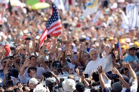 Pope Leo XIV Leads Canonization Of Pier Giorgio Frassati And Carlo Acutis - Vatican City