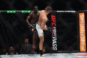 UFC Paris - William Gomis v Robert Ruchała