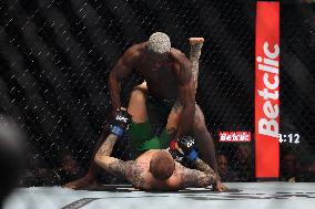 UFC Paris - Bolaji Oki v Mason Jones