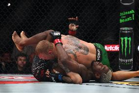 UFC Paris - Bolaji Oki v Mason Jones