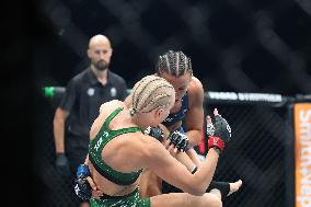 UFC Paris - Sam Hughes v Shauna Bannon