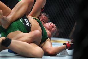 UFC Paris - Sam Hughes v Shauna Bannon