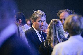 Les Republicains meeting in Paris FA