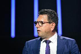 Les Republicains meeting in Paris FA