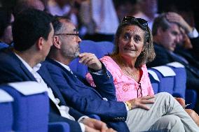 Les Republicains meeting in Paris FA