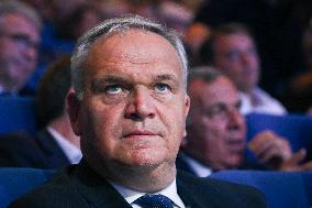 Les Republicains meeting in Paris FA