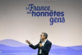 Les Republicains meeting in Paris FA