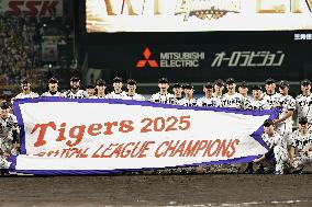 Baseball: Tigers clinch CL pennant