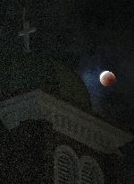 Total lunar eclipse