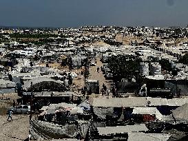 Humanitarian Conditions Worsen in Gaza