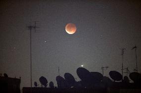 Total Lunar Eclipse - Egypt