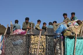 Over 100000 Afghan Refugees Return Home in 1 Week